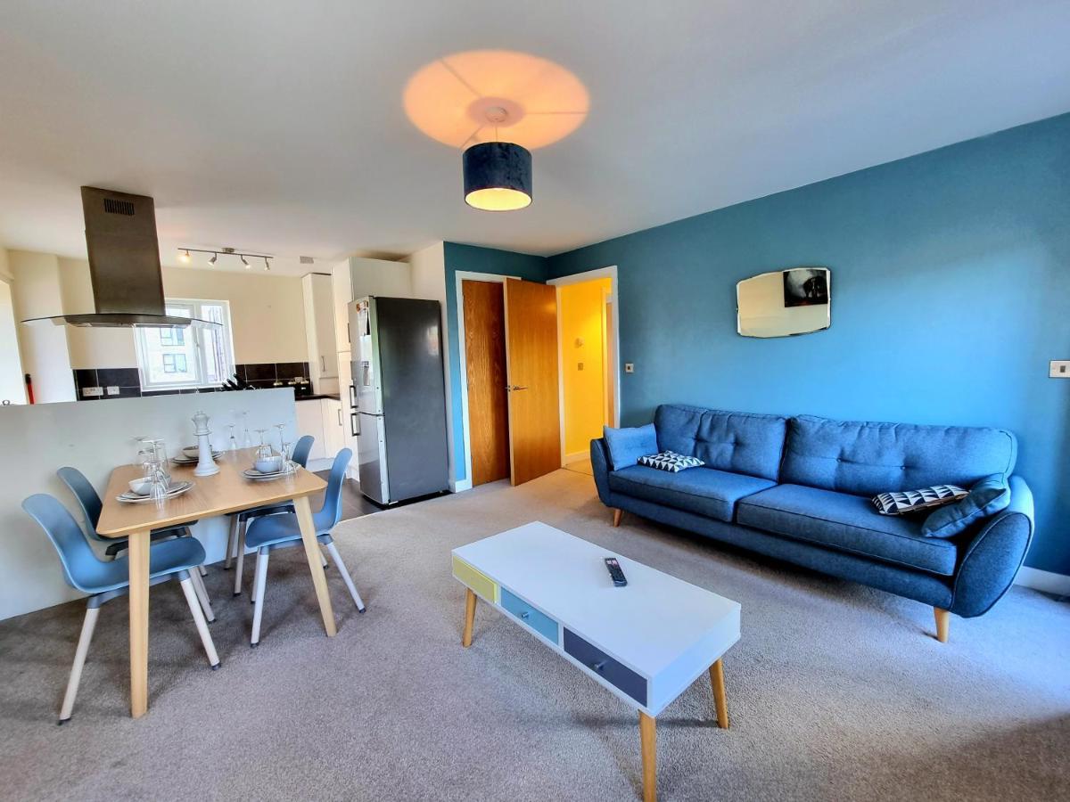 Luxury 2-Bedroom Service Apartment With Balcony Manchester Exterior photo